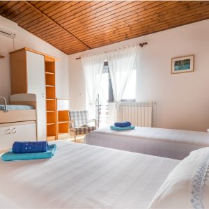 Malupe holiday house Hreljin - Croatia